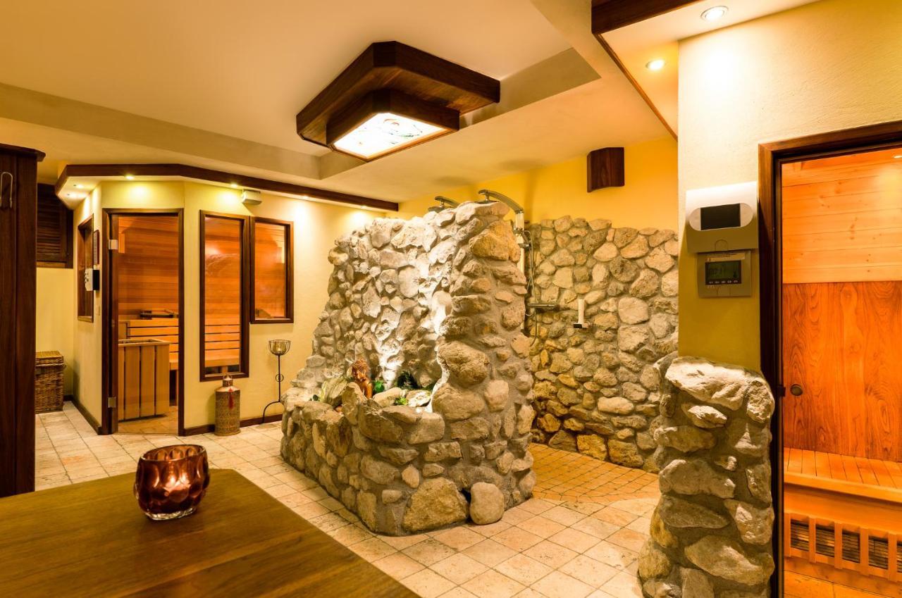 Hotel Garni Poelzl 4*