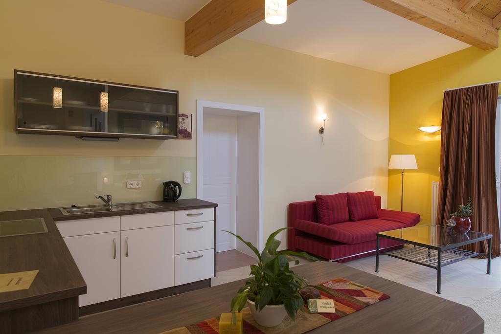 Hotel Garni Poelzl 4*